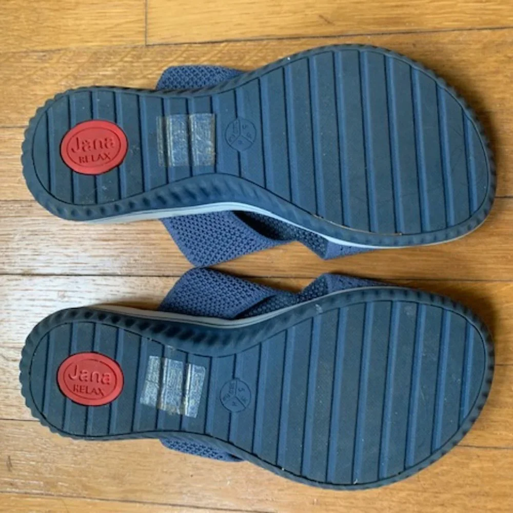 Sandals - Picture 3 of 4